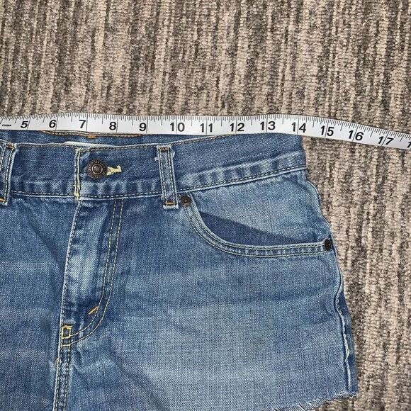 Vintage Levis 505 Women's 16 Regular Cut Off Distressed Jean Shorts Booty - Picture 5 of 8